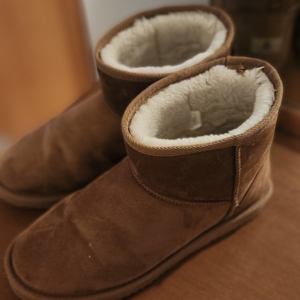 BearPaw Brown Suede Boots